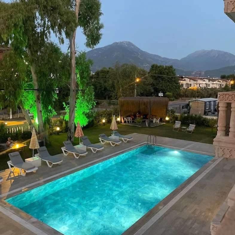 Kalender Pansion Aparthotel Fethiye Exteriör bild