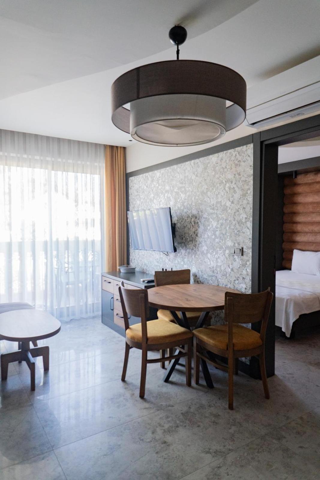 Kalender Pansion Aparthotel Fethiye Exteriör bild